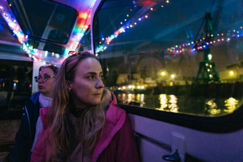 Hamburg: 90-Minute Evening Lights Harbor Cruise - FAQ