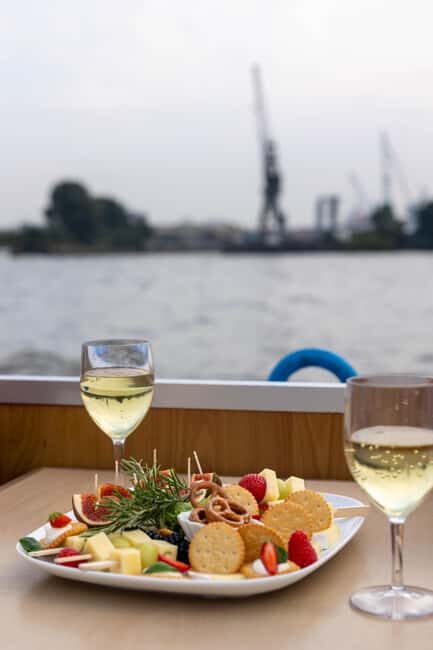 Hamburg: Cheese & Wine Cruise - Frequently Asked Questions