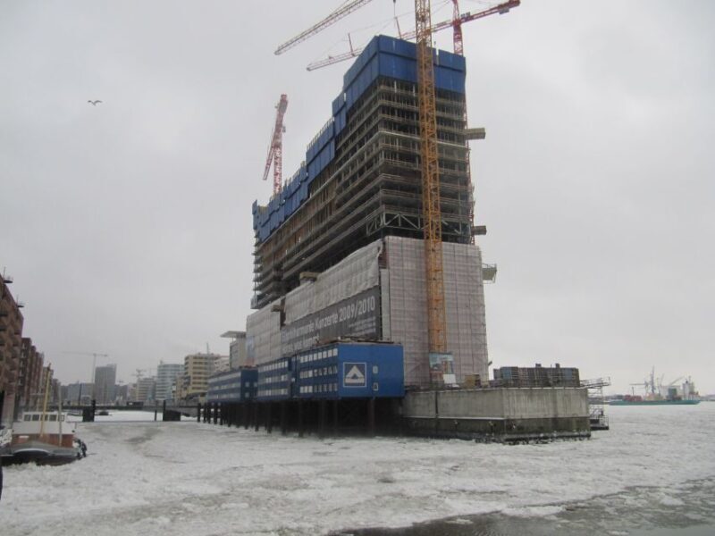 Hamburg: City Tour by Bike with Elbphilharmonie - The Experience: A Practical and Engaging Way to See Hamburg