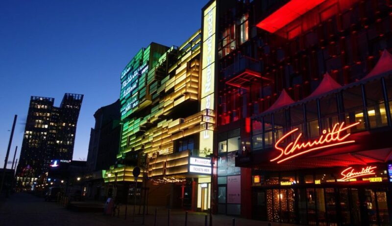 Hamburg Combi: 1,5h Evening Cruise & 2h Reeperbahn Tour - FAQs