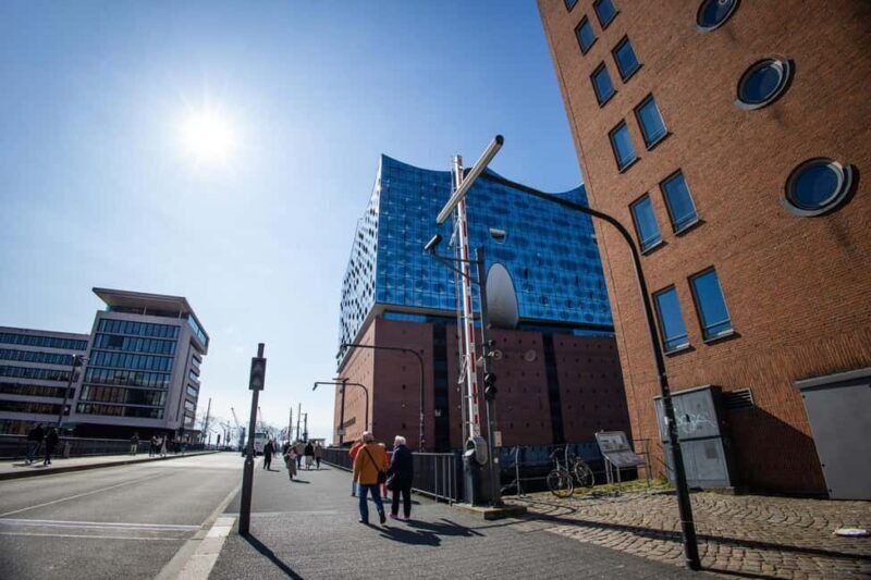 Hamburg: Discovery Tour - Westfieldcenter to Elbphilharmonie - Hamburg Discovery Tour: Westfield to Elbphilharmonie – A Deep Dive