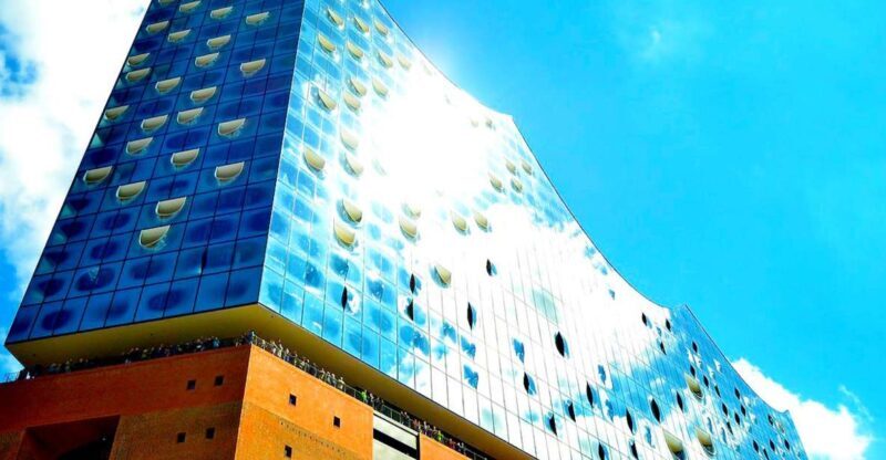 Hamburg: Elbphilharmonie Plaza, Highlights & Surroundings - FAQ