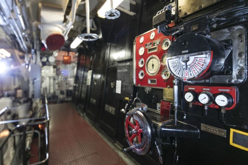 Hamburg: Entrance to the Museum Ship Cap San Diego - FAQ