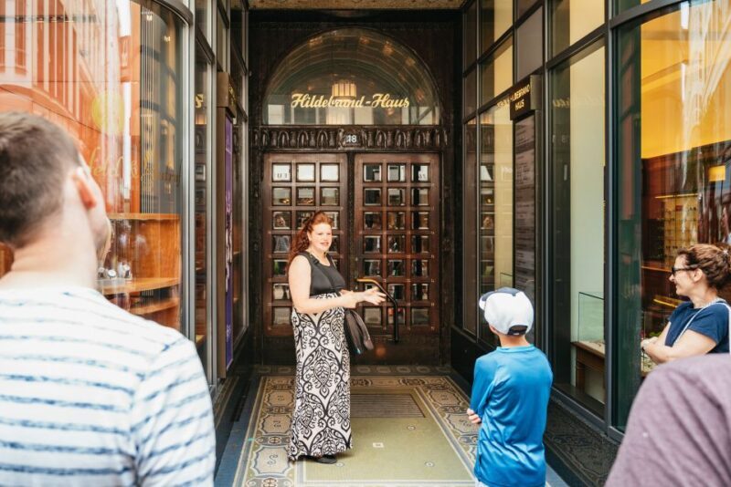 Hamburg: Guided Walking Tour for Magic Fans - FAQ