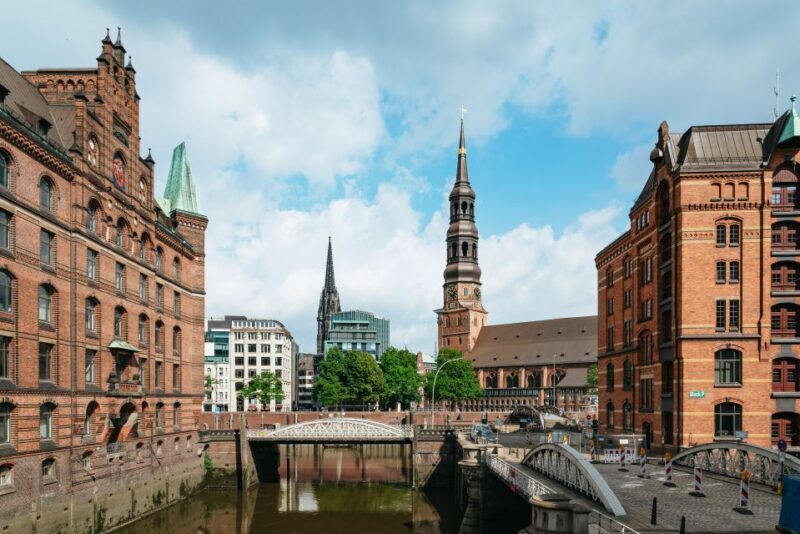 Hamburg: Line A Hop-On Hop-Off Sightseeing Tour - FAQ
