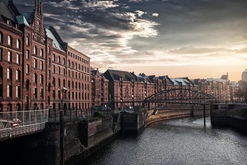 Hamburg : Line G Hop-On Hop-Off Sightseeing Tour - The Sum Up