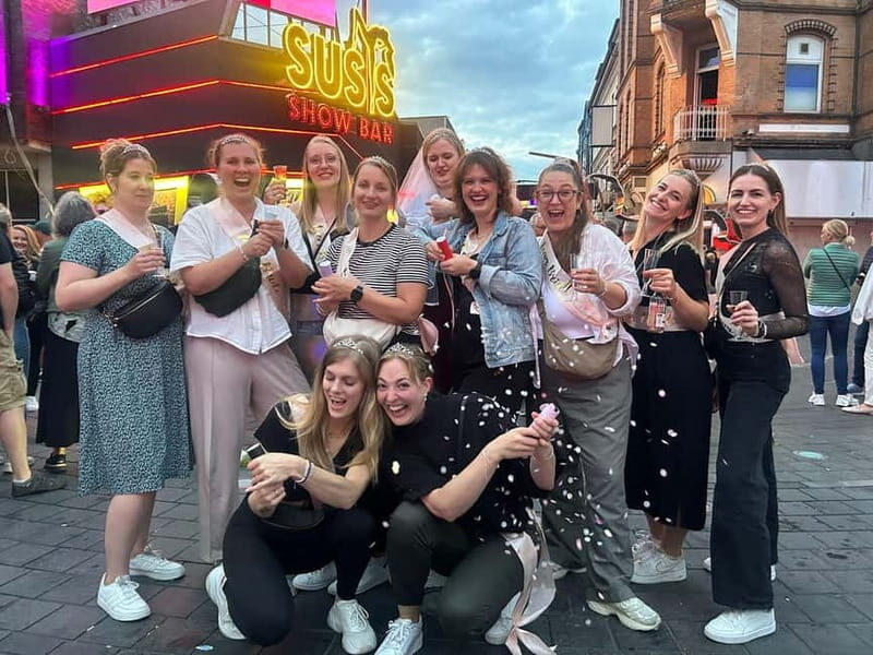 Hamburg: Night Pub Crawl through the Reeperbahn - FAQ