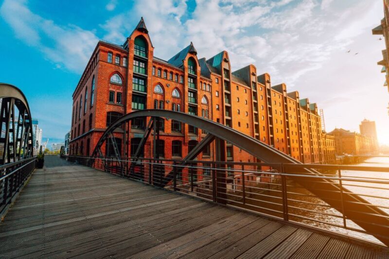 Hamburg: Old Town & Speicherstadt Private Walking Tour - Inside the Speicherstadtmuseum and Beyond