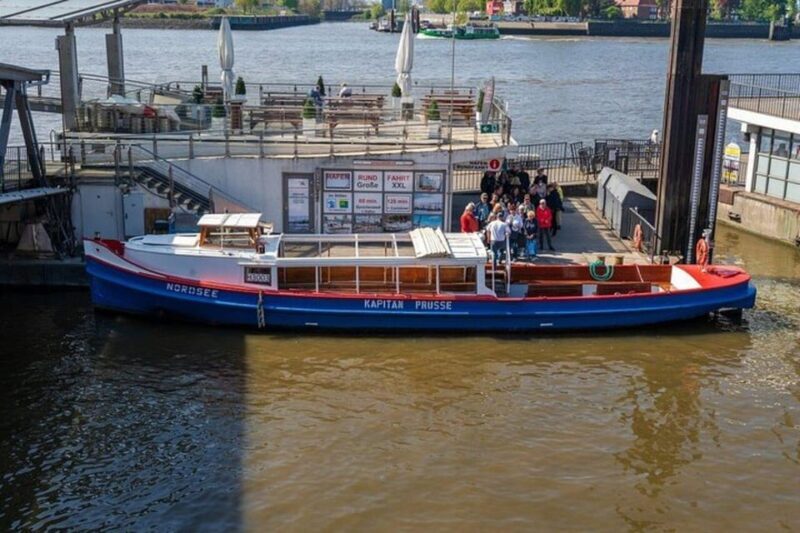 Hamburg: One Hour Traditional Harbor Cruise - Key Points