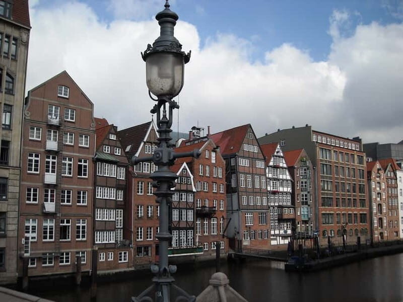 Hamburg: Private Driving Tour with Local Guide 5 hrs - What to Bring and Tips