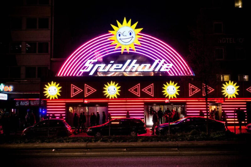 Hamburg: Private St. Pauli Red Light District Tour - Quick overview