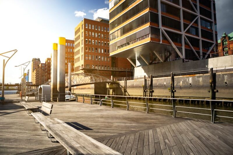 Hamburg: Reeperbahn, Port, & Fish Market Morning Tour - Discover Hamburg at Dawn: A Closer Look
