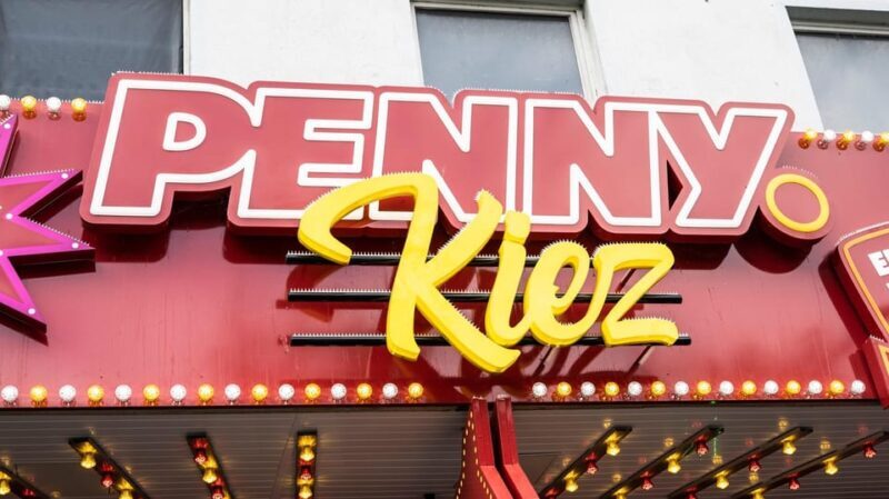 Hamburg: Reeperbahn & St. Pauli by Day - Hamburg: Reeperbahn & St. Pauli by Day — A Deep Dive Into the Citys Most Colorful Districts
