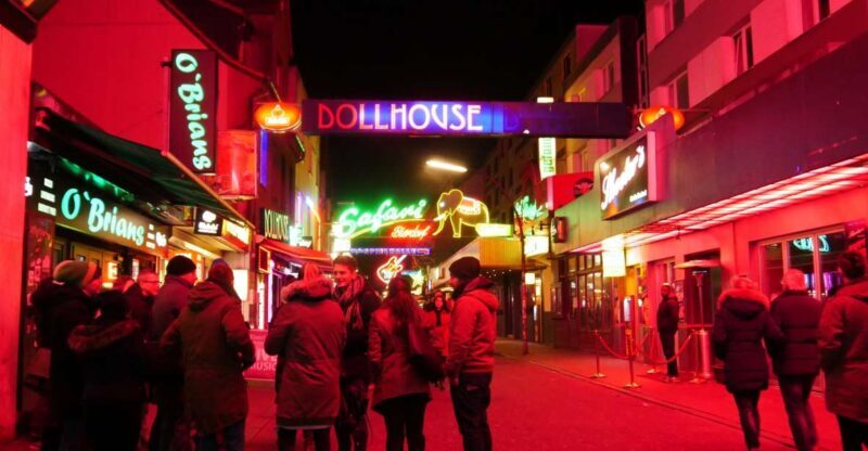 Hamburg: Reeperbahn Tour with English-Speaking Guide - The End at Grosse Freiheit