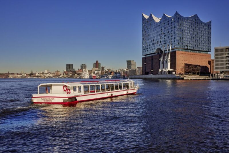 Hamburg: Sightseeing Cruise through the City's Waterways - A Closer Look: What to Expect on the Hamburg Waterways Cruise