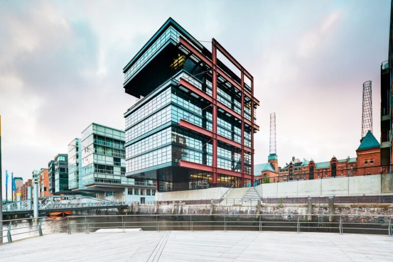Hamburg: Speicherstadt and HafenCity Tour - Key Points
