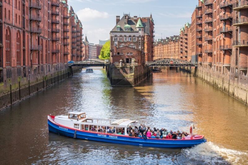 Hamburg: Ultimate Barge Tour with Live Commentary - FAQ