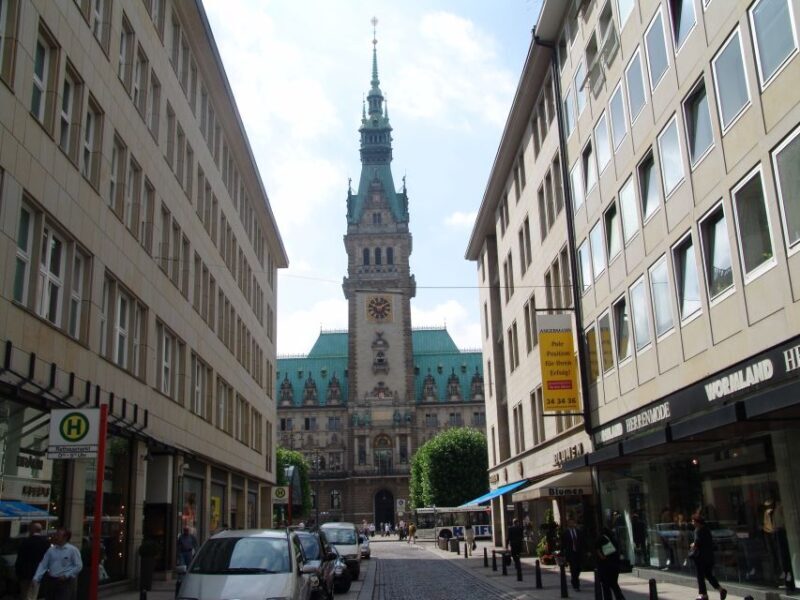 Hamburg: Walking Tour for School Groups - An In-Depth Look at the Hamburg School Tour
