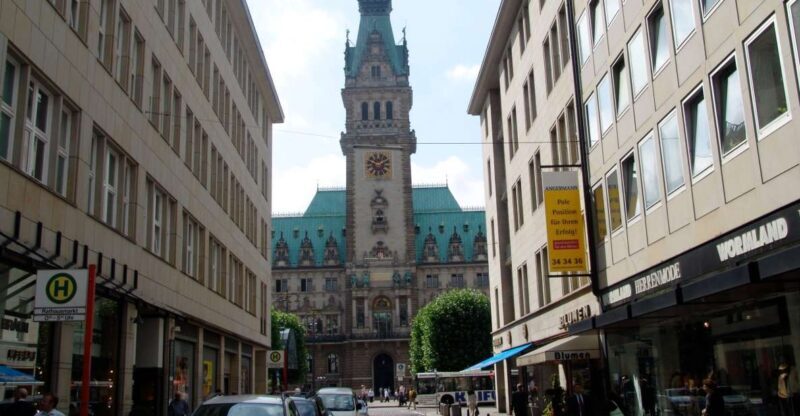 Hamburg: Walking Tour for School Groups - Who Will Enjoy This Tour?