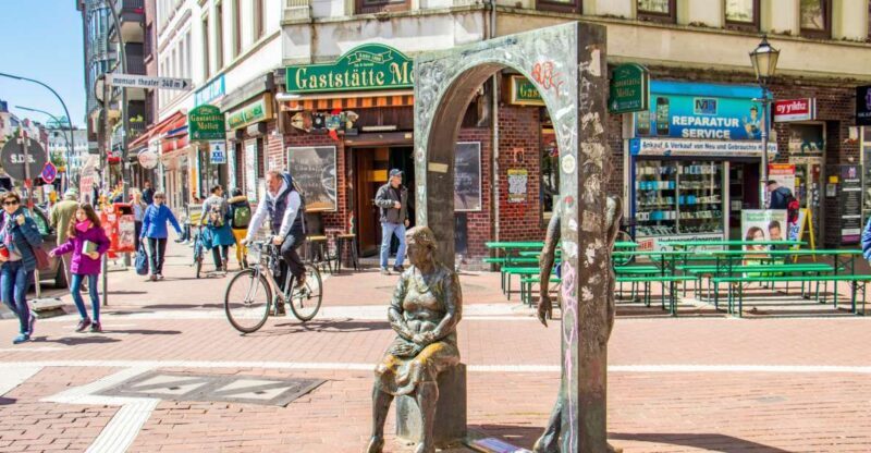 Hamburgs Art and Culture revealed by a Local - A closer look at what this tour offers
