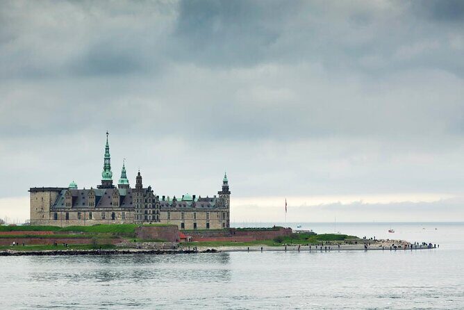 Hamlet and Sweden Tour - Two Countries in one day ! - Key Points