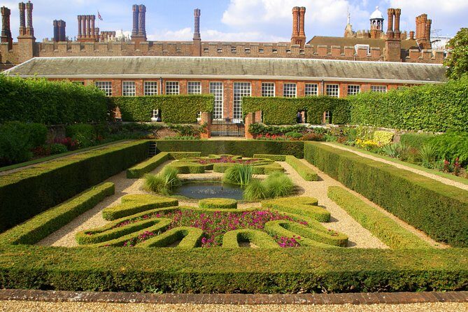Hampton Court Palace & Garden Maze, Private Tour Admission with Audio Guides - What Travelers Love & Consider