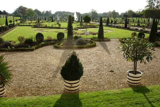 Hampton court palace private tour from London - A Detailed Look at the Hampton Court Palace Private Tour