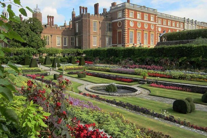 Hampton Court Palace Private Tour - Secrets of Henry VIII - In-Depth Look at the Itinerary