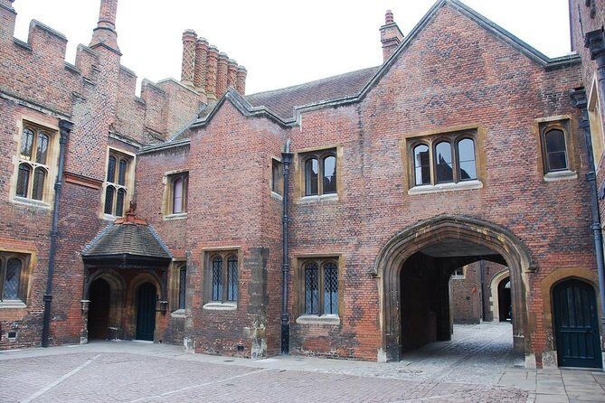 Hampton Court Palace Private Tour - Secrets of Henry VIII - Practicalities and Logistics