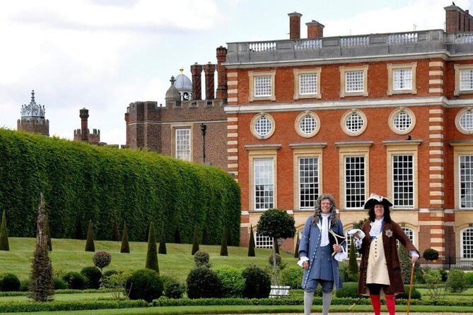Hampton Court Palace Private Tour - Secrets of Henry VIII - The Sum Up