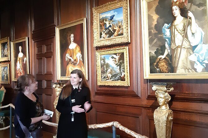 Hampton Court Palace private tour with an accredited expert guide - Exploring Hampton Court Palace with a Private Guide