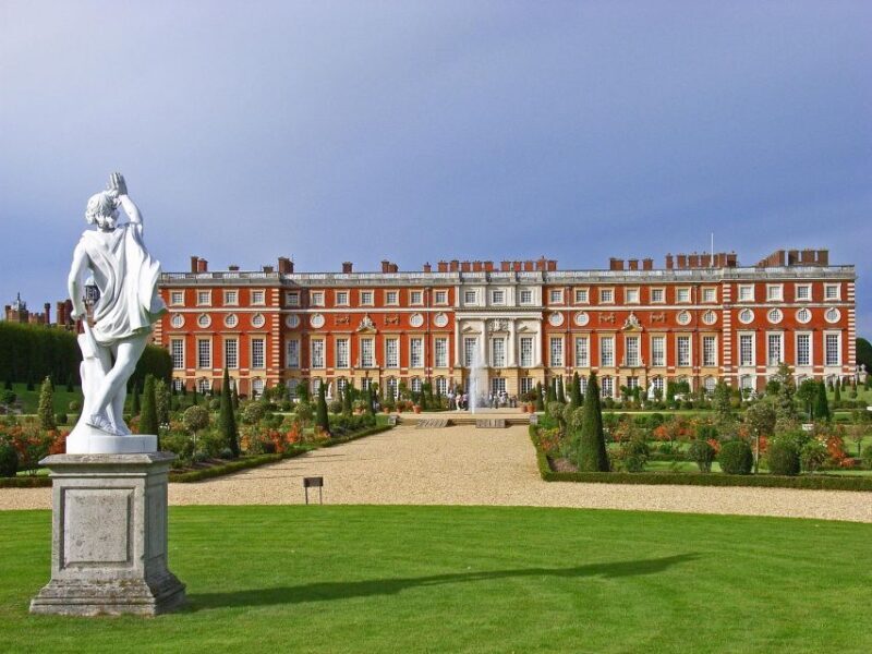 Hampton Court Palace Private Tour with Fast Track Pass - The Itinerary and Time Management