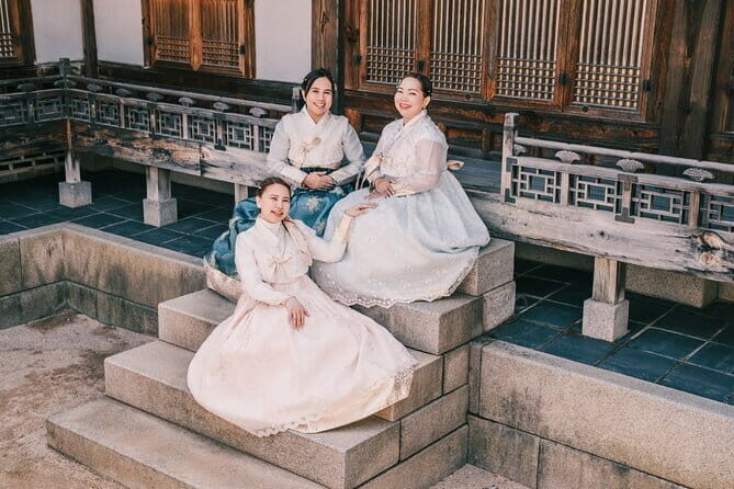 Hanbok Photoshoot and History Tour at Gyeongbokgung Palace - Practical Aspects and What You Should Know