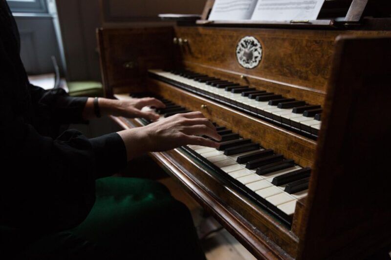 Handel Hendrix House Ticket - The Hendrix Flat: A Glamorous Time Capsule