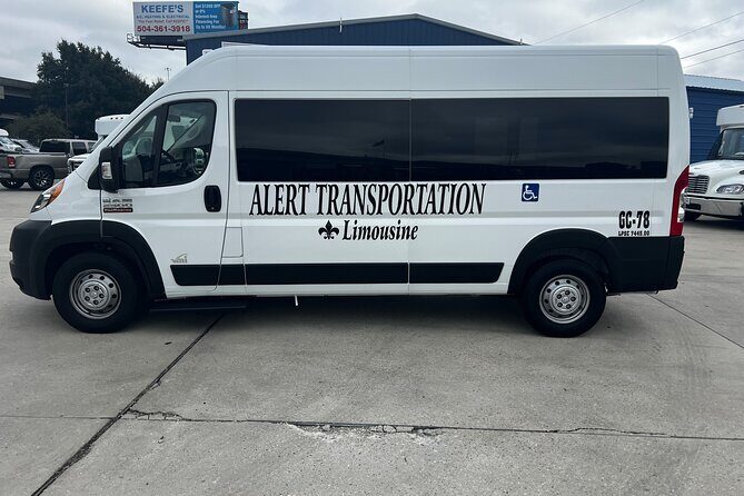 Handicap New Orleans Airport or Hotel Transfer - Key Points
