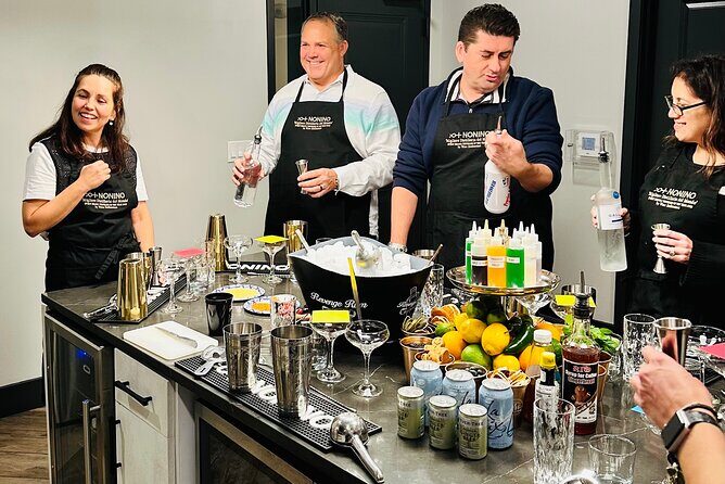 Hands On Cocktail Class Experience in West Palm Beach - Key Points