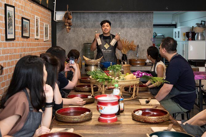 Hands on Thai Cooking Class and Market Tour - Key Points