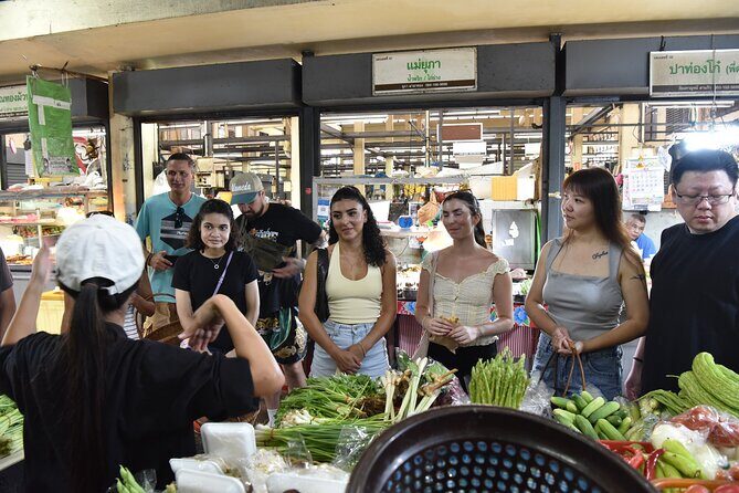 Hands On Thai Cooking Class & Market Tour in Sathon, Bangkok - Bangkok’s Sathon District: A Hands-On Thai Cooking Adventure