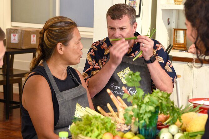 Hands-on Thai Cooking Class & Market Tour in Sukhumvit - Key Points