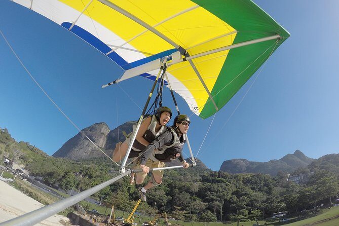 Hang gliding in Rio de Janeiro - Why This Hang Gliding Tour Stands Out