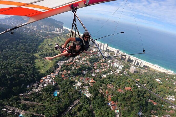 Hang Gliding & Paragliding in Rio de Janeiro - Preparing for Flight