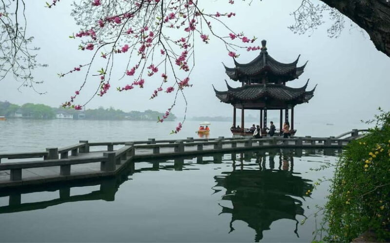 Hangzhou Highlights: West Lake, Silk Culture & Art Workshop - Practical Details and Insights