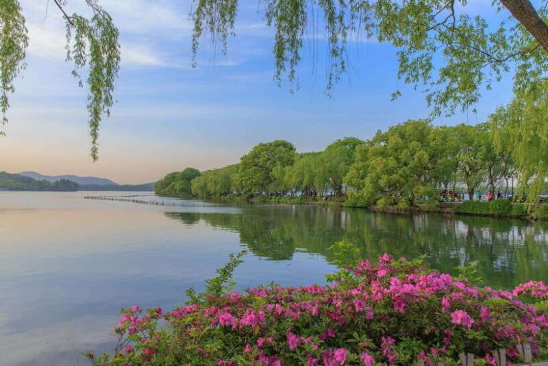 Hangzhou: West Lake and Tea Plantation Day Trip - Exploring Hangzhou: An Authentic and Accessible Day Trip