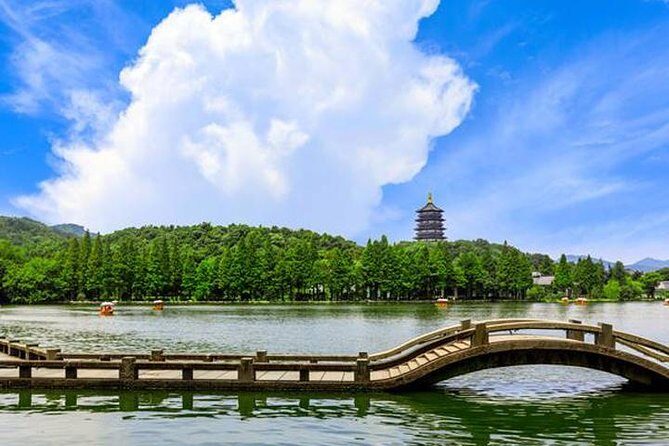 Hangzhou Xiaoshan Airport To Hangzhou downtown city one way private transfer - Key Points