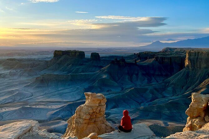 Hanksville Moonscape Overlook and Long Dong Silver Tour - Key Points
