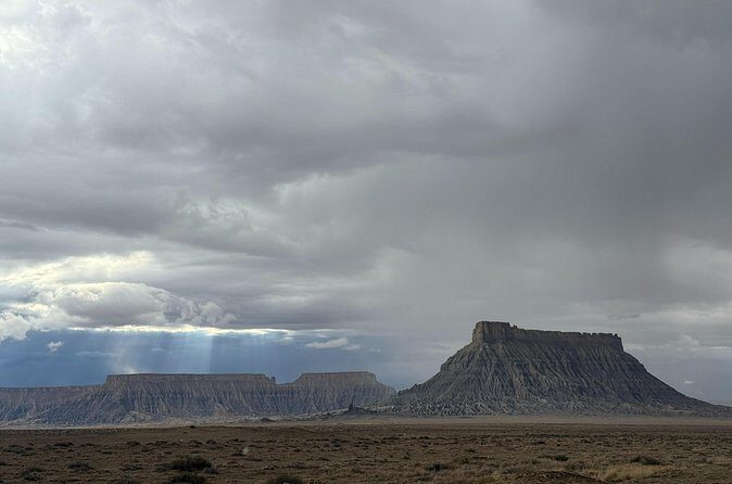 Hanksville Moonscape Overlook and Long Dong Silver Tour - FAQ