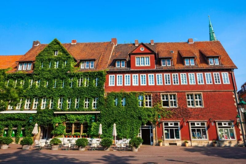 Hannover: Express Walk with a Local in 60 minutes - Key Points