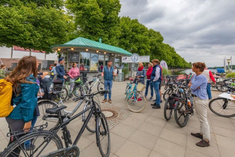 Hannover: Guided Bike Tour for Foodies with Tastings - The Food and Drink Tastings