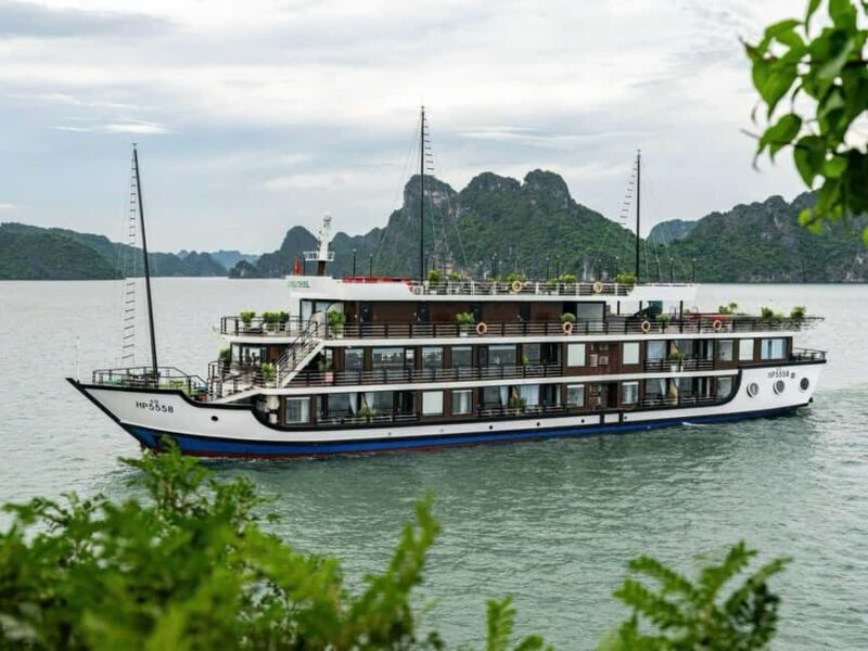 Hanoi: 2-Day Ha Long & Lan Ha Bay 5-Star Boat with Balcony - Who Will Enjoy This Tour?