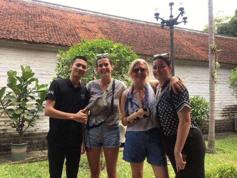 Hanoi: Customized Private Tour with a Local Guide - Exploring Hanoi with a Private Guide: What You Can Expect